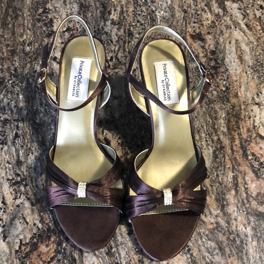 Women’s shoes